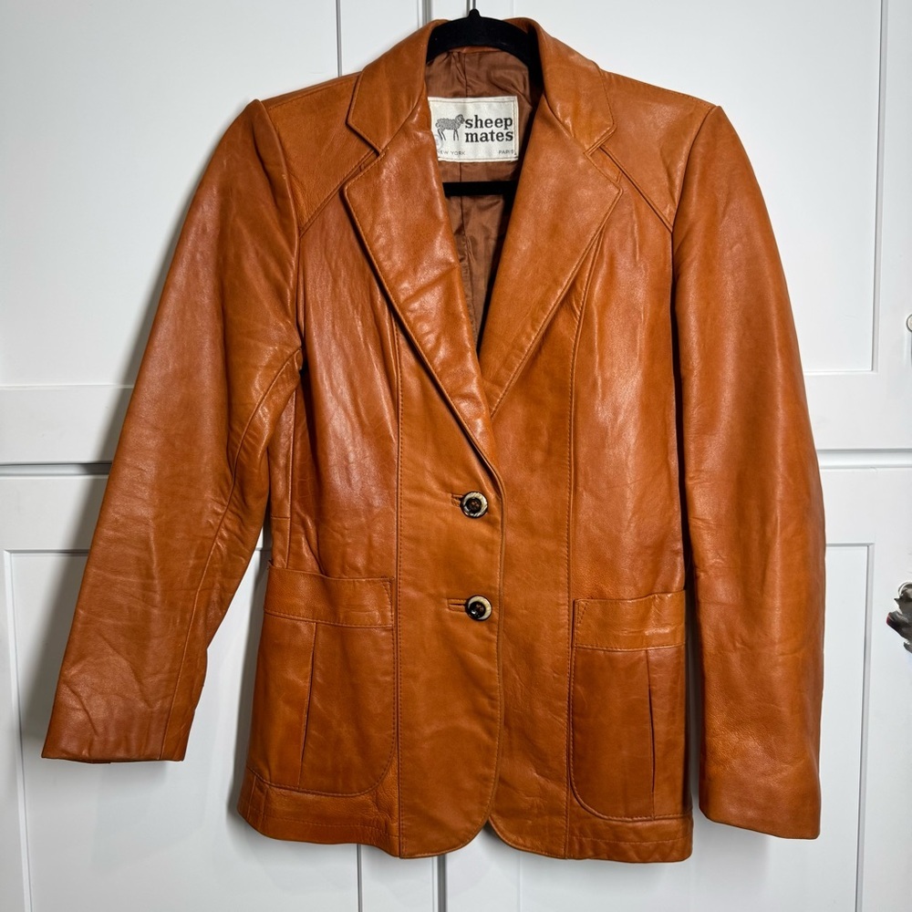Sheep Mates New York Paris burnt orange soft lather jacket. Size small